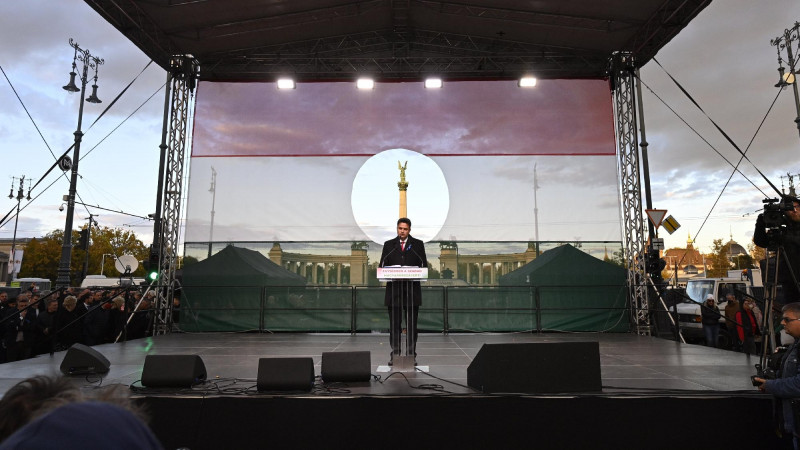 Október 23.  Az ellenzéki pártok megemlékezése Budapeste